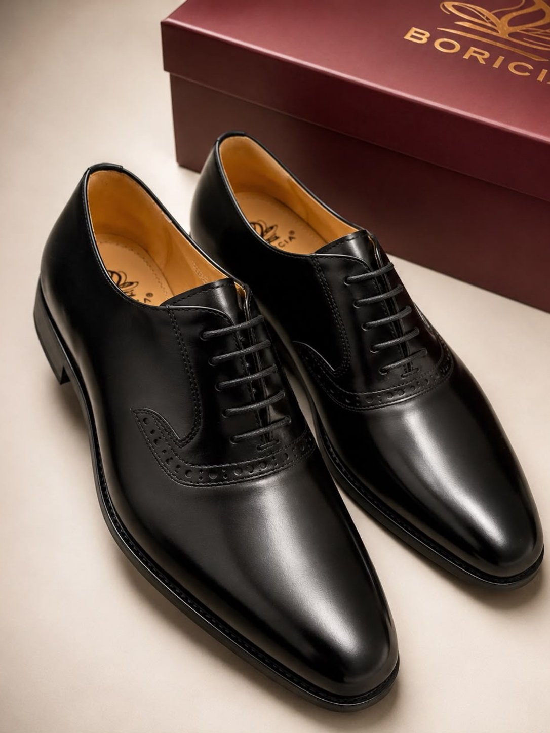 Black Plain-Toe Leather Oxford Shoe